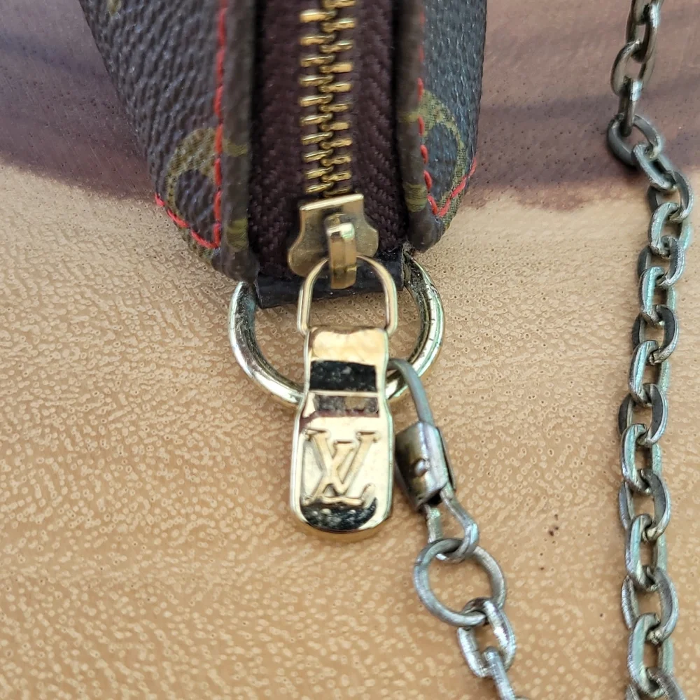 louis vuitton takashi murakami cherry pochette - Picture 10 of 14